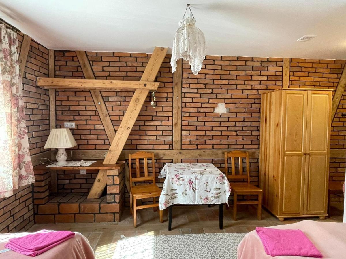 Villa Agroturystyka Owczarnia à Kętrzyn Extérieur photo